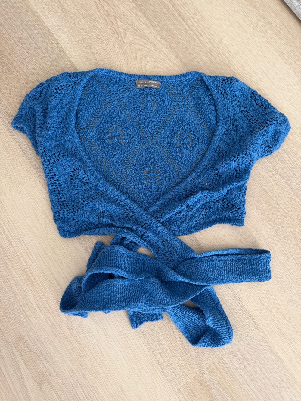 Urban Outfitters XS Blue Crochet Crop Top